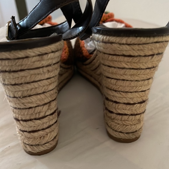 Y2k BCBG CROCHET Wedge Espadrilles Ankle wrap sandals 8 - Picture 6 of 11